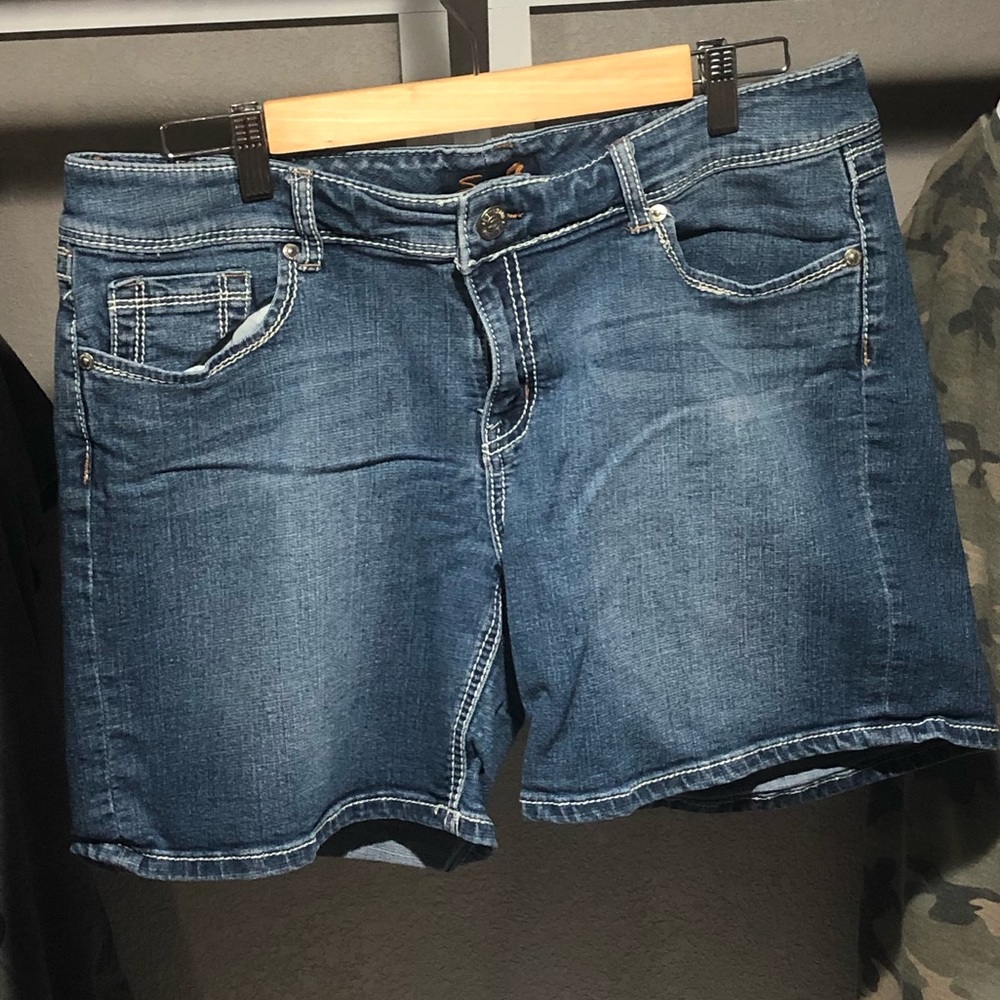 Seven denim shorts